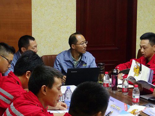 Un client chinois (Hubei Chudao) visite notre usine